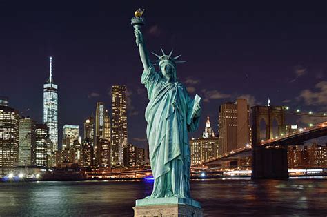 2,100+ Statue Liberty Night Stock Photos, Pictures & Royalty-Free ...