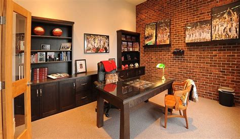 Trendy Textural Beauty: 25 Home Offices with Brick Walls