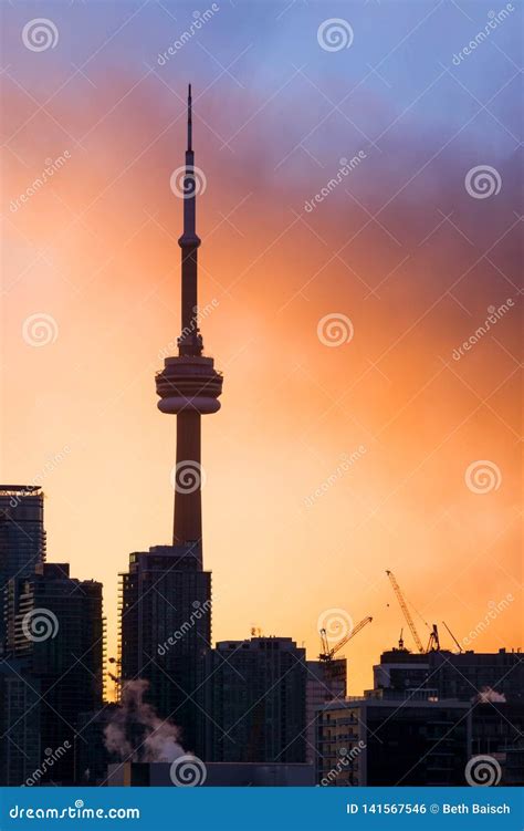 Toronto, Ontario`s CN Tower at Sunset Editorial Photo - Image of ...