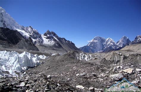 Nepal trekking tours info for trekking in Nepal best time of year