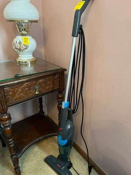 Bissell Vacuum - Auction Solutions Inc