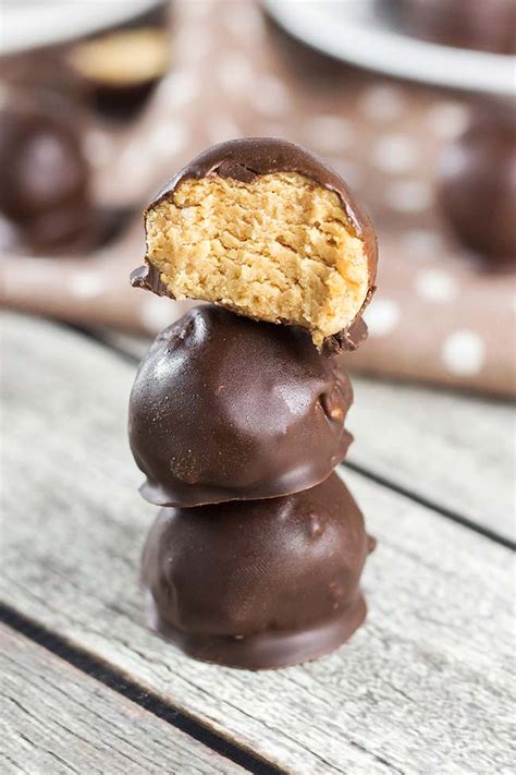 No Bake Chocolate Peanut Butter Balls - Yummy Addiction