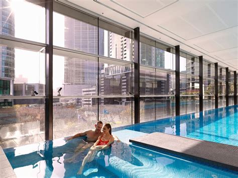 Crown Promenade Melbourne | Stylish Hotel in Melbourne