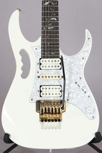 2006 Ibanez Jem 7V White | Guitar Chimp