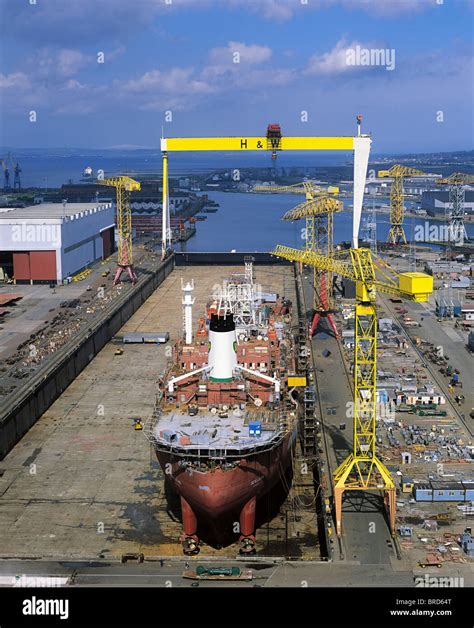 Harland & Wolff, Port Of Belfast, Belfast, Ireland, Shipbuilding Stock Photo - Alamy