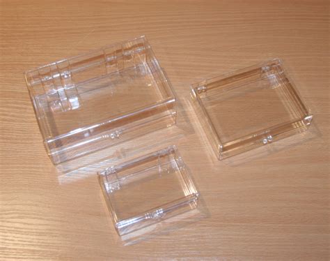 Medium Clear Plastic Box - 4 ¾” x 3 ½” x 1 ¼ | E&O Montessori