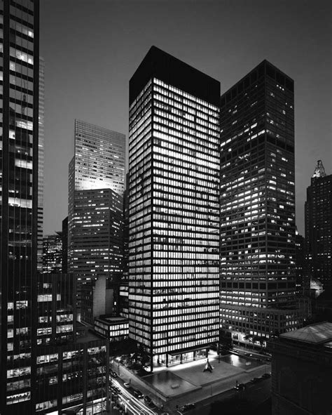 AD Classics: Seagram Building / Mies van der Rohe | ArchDaily