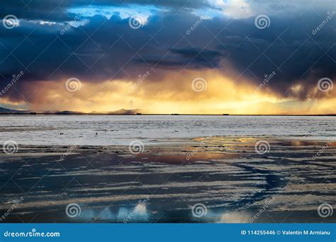 Sunset salt flats lake stock photo. Image of lake, flat - 114255446