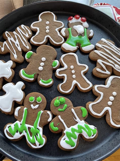 Gingerbread Cookies - Happy Food - by Nancy