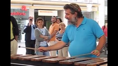 Amazing Xylophone: Played by Classically trained street performer Alex Jacobowitz! - YouTube