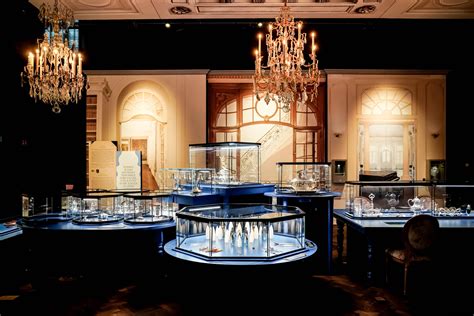 DIVA | Museum for diamonds, jewellery and silver | Experience Antwerp