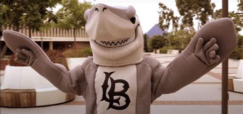 Meet Elbee: Toothy new mascot unveiled at Cal State Long Beach – Press ...