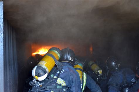 INSTRUCTOR EN EL MANEJO DE CONTENEDORES DE FLASHOVER - Seganosa