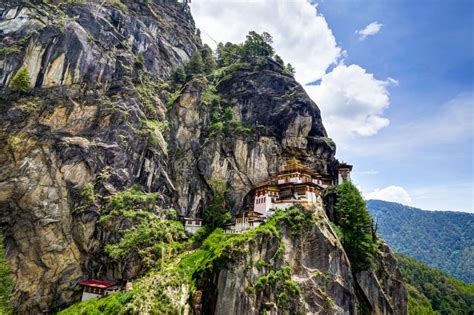 View To Famous Tigers Nest Temple in Bhutan Stock Image - Image of ...