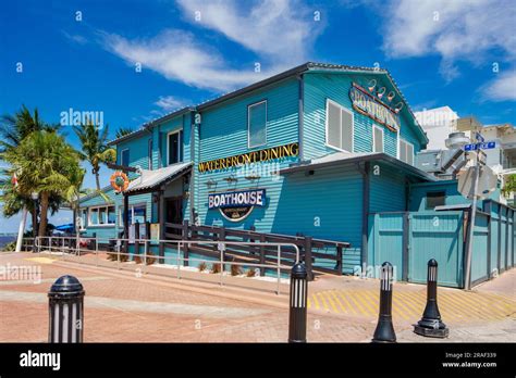 Stuart, FL, USA - July 1, 2023: Boathouse waterfront Restaurant and Bar Stuart Florida Stock ...