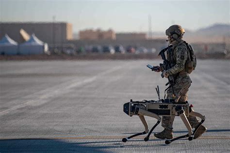 Military robots perform worse when humans won't stop interrupting them ...