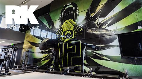 Inside the OREGON DUCKS’ $68M FOOTBALL Facility, Pt. 2 | Royal Key ...