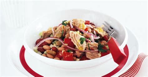 Tuna and mixed bean salad with lemon dressing