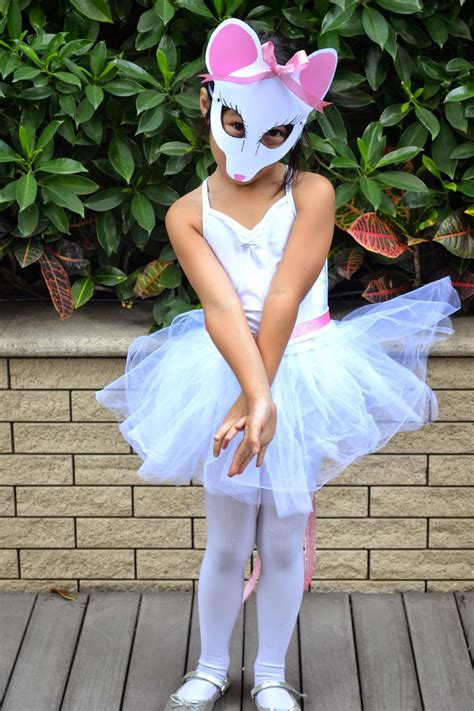 Julie Ann Events: Angelina Ballerina DIY Costume.