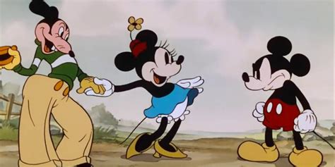 Mickey Mouse's Original Name & Connection To His Disney Rival Everyone ...