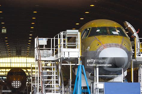 Airplane Industry High-Res Stock Photo - Getty Images