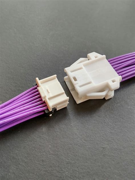 ZND Connector (W to W) | JST Sales America