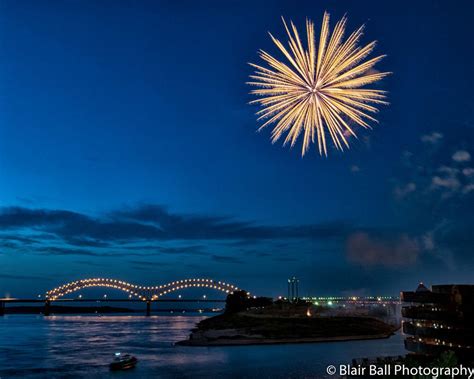 Memphis 4th of July fireworks along the Mississippi river in downtown Memphis. Downtown Memphis ...