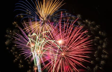 Littleborough Cricket Club Bonfire Night - Family On The Go