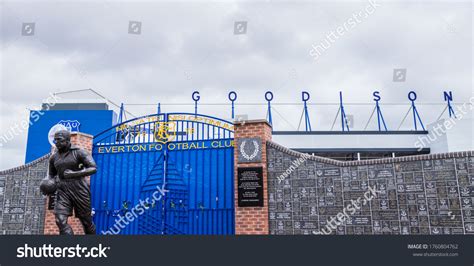 Dixie Dean Statue Front Wall Fame Stock Photo 1760804762 | Shutterstock