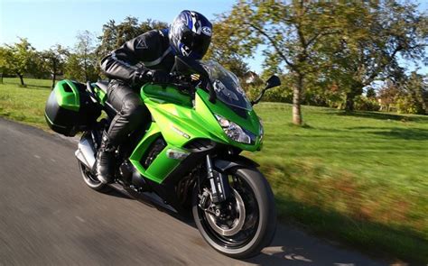 Kawasaki Z1000SX review