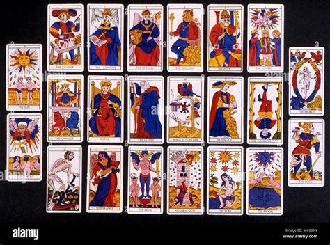 Marseilles tarot hi-res stock photography and images - Alamy