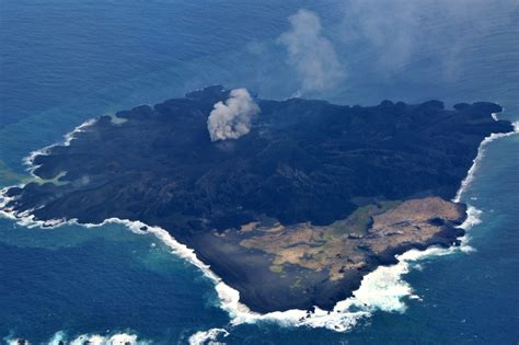 Japan's Volcanic Island 'Consumes' Sister Nishinoshima and Continues to Expand