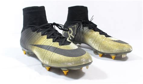 Nike Mercurial Superfly CR7 Rare Gold | Up-Close