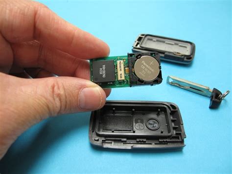 Camry smart key battery replacement - All this