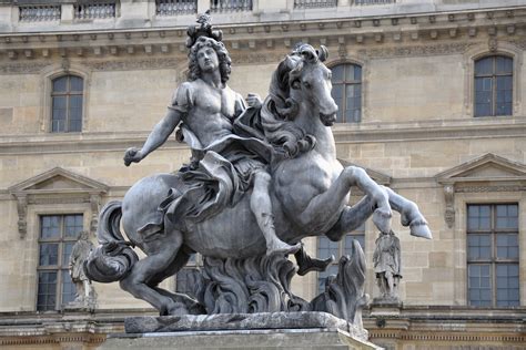 Fichier:Louis XIV Le Bernin Louvre 120409 01.jpg — Wikipédia
