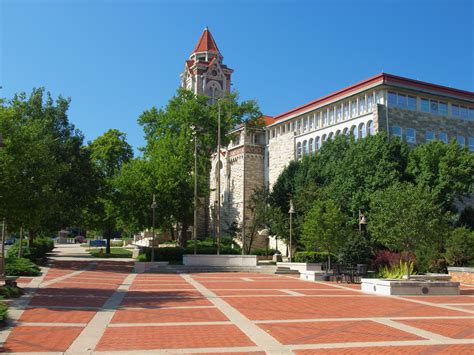 University of Kansas: Acceptance Rate, SAT/ACT Scores, GPA