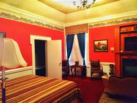 #2 Large Single Room | The Historic Jefferson Hotel