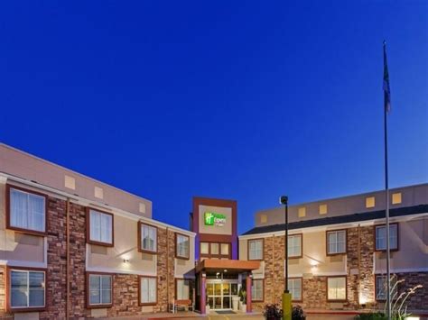 Arlington (TX) Holiday Inn Express Hotel & Suites Arlington/Six Flags Area United States, North ...