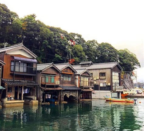 Ine no Funaya (or de Boat Houses of Ine) in Kyoto Prefecture, Japan ...