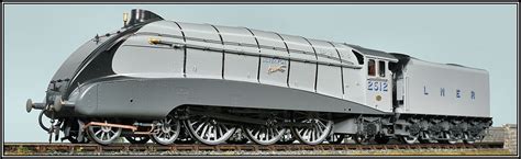 Golden Age Models イギリスLNER Class 蒸気機関車 A4 マーリン フルスカート版