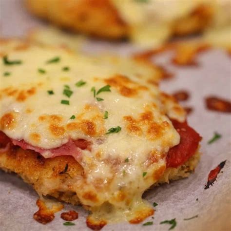 Easy Chicken Parmigiana - Mama Loves to Cook