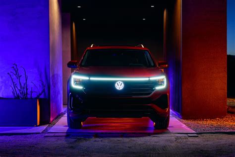 Meet the 2024 VW Atlas SUV and Cross Sport - CNET