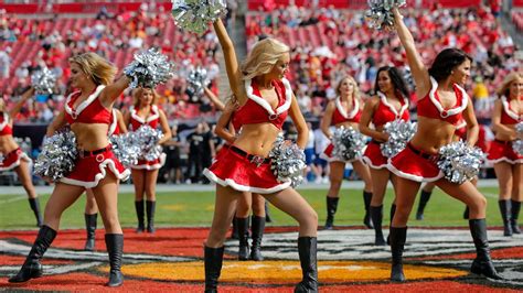 Photos: Buccaneers Cheerleaders, Week 14