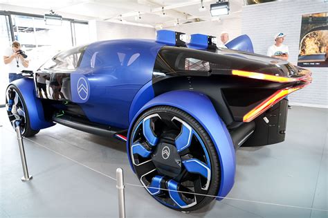 Citroen 19_19 Concept - The 500 Mile EV Cruiser