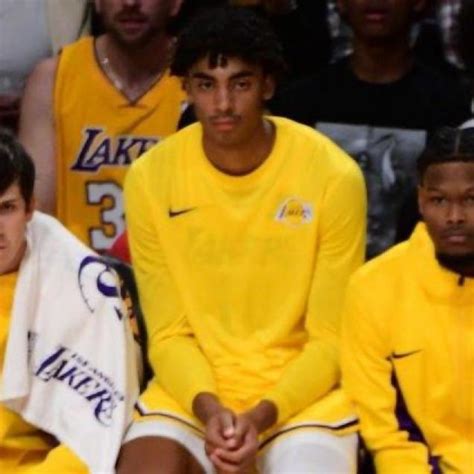 Soooo max grounded ? : r/lakers