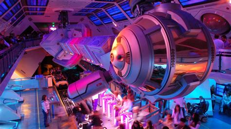 Disneyland | Space Mountain | Queue Loop - YouTube