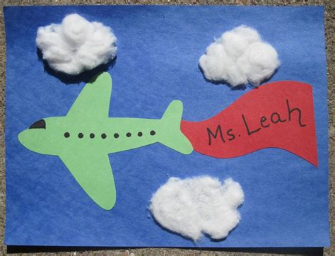 Construction paper airplane | Preschool transportation crafts ...