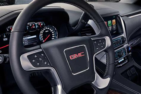 2015 GMC Yukon Interior Photos | CarBuzz