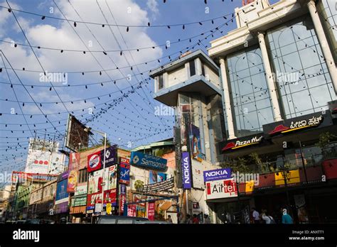 INDIA, Karnataka, Bangalore: Brigade Road / Main Shopping Area ...