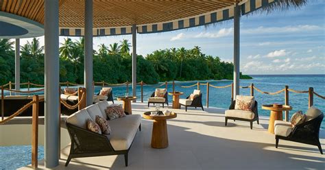 Review: Raffles Maldives - A turquoise paradise for indulgent castaways - Luxurylaunches